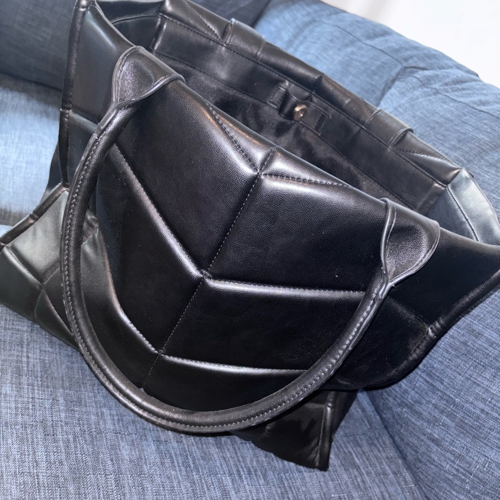 Elegant Black Women's Bag